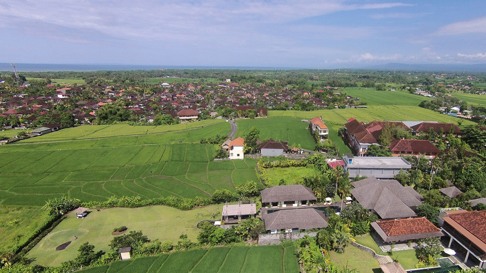 Villa Mandalay - West facing aerial